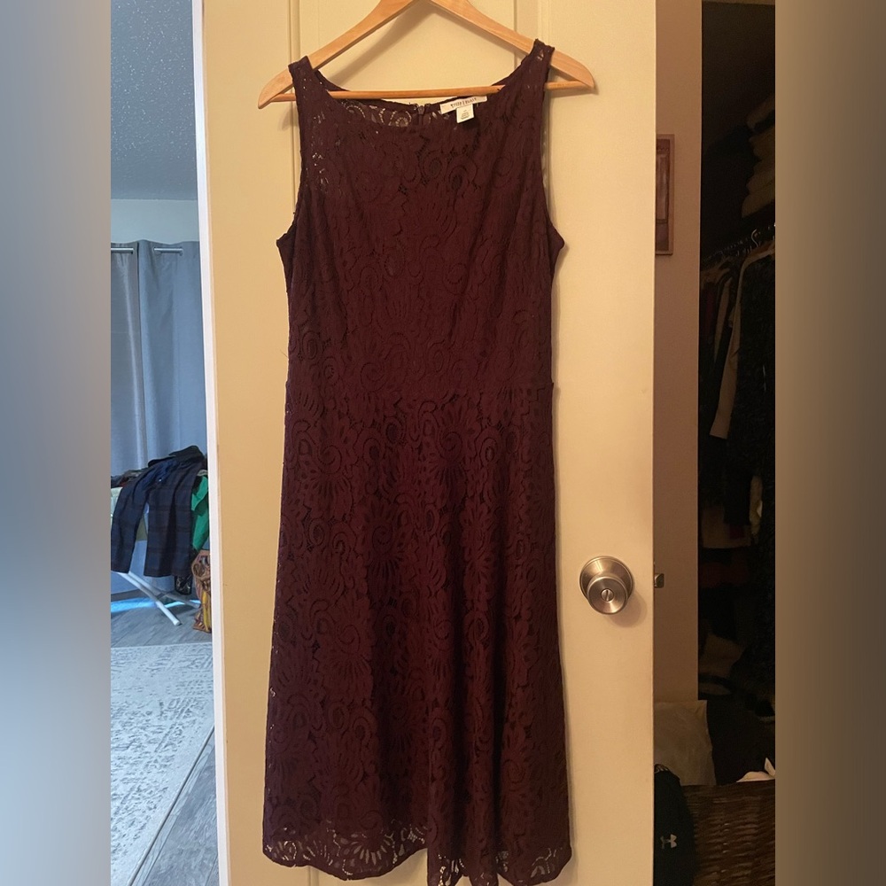 White House Black Market Dress Womens size 10 A Line Lace Lined Sleeveless